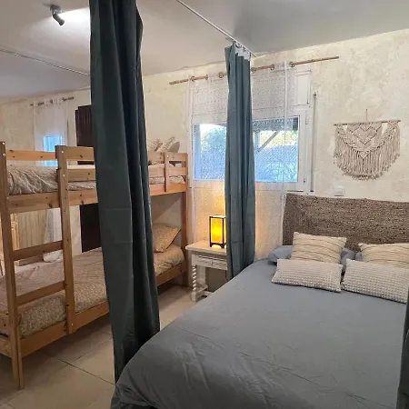Apartamento Loft, Jardin Y Piscina Privada Romanya de la Selva Exterior photo
